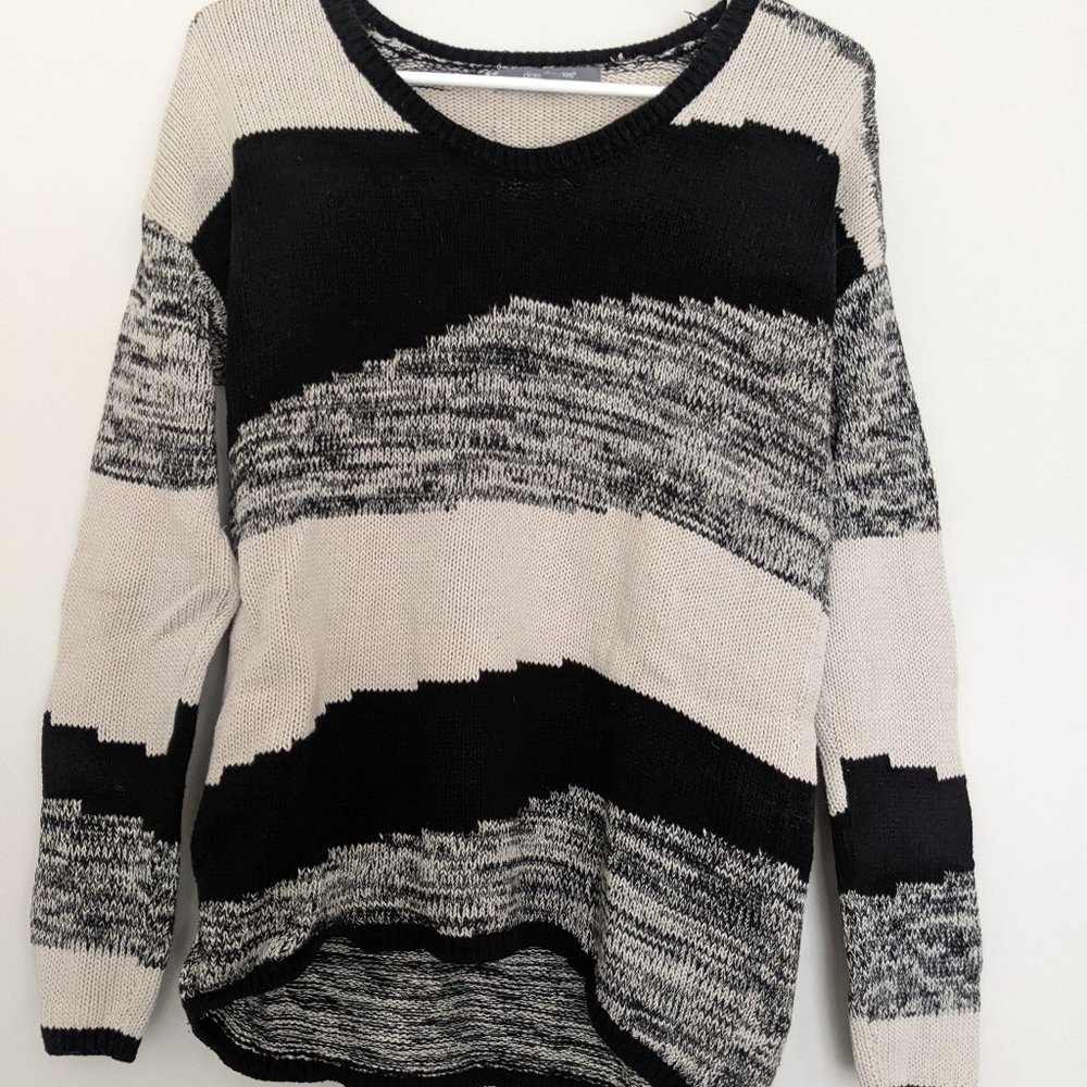 Daisy Fuentes Black Grey Cream Sweater, Women's Small